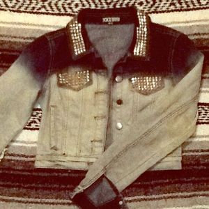 Forever 21 cropped washed jean jacket